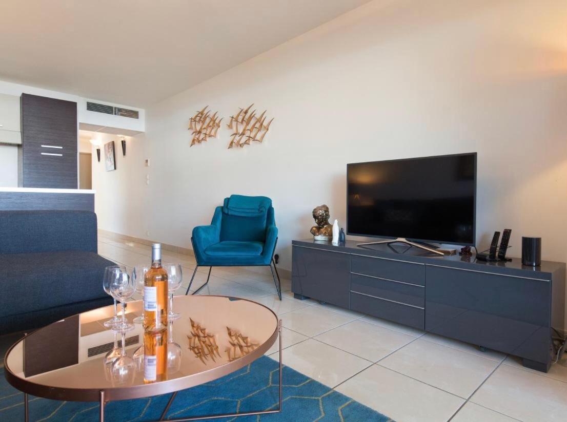 Luxury 3 Piece Garden Apartment In Cannes Marina Mandelieu Exteriör bild