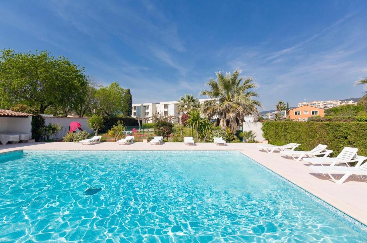 Luxury 3 Piece Garden Apartment In Cannes Marina Mandelieu Exteriör bild