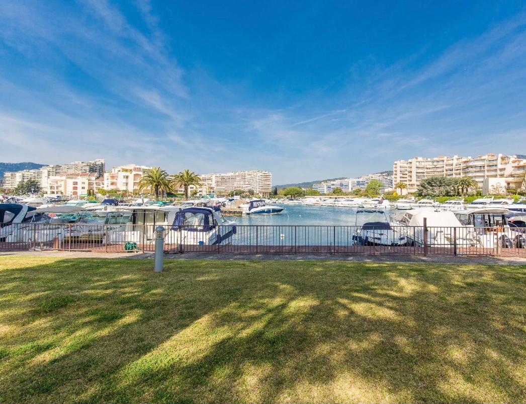 Luxury 3 Piece Garden Apartment In Cannes Marina Mandelieu Exteriör bild
