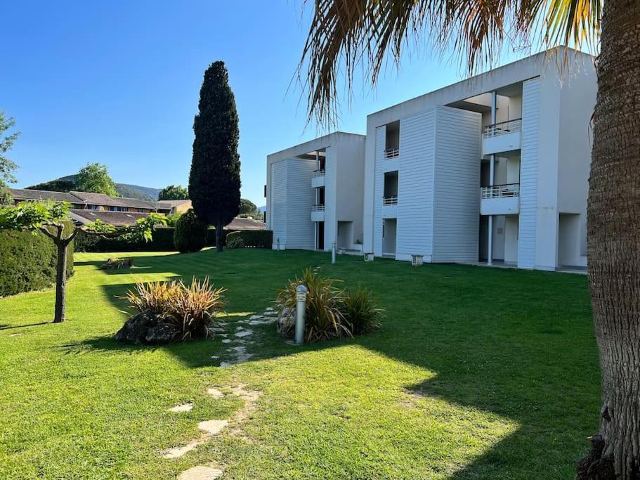 Luxury 3 Piece Garden Apartment In Cannes Marina Mandelieu Exteriör bild