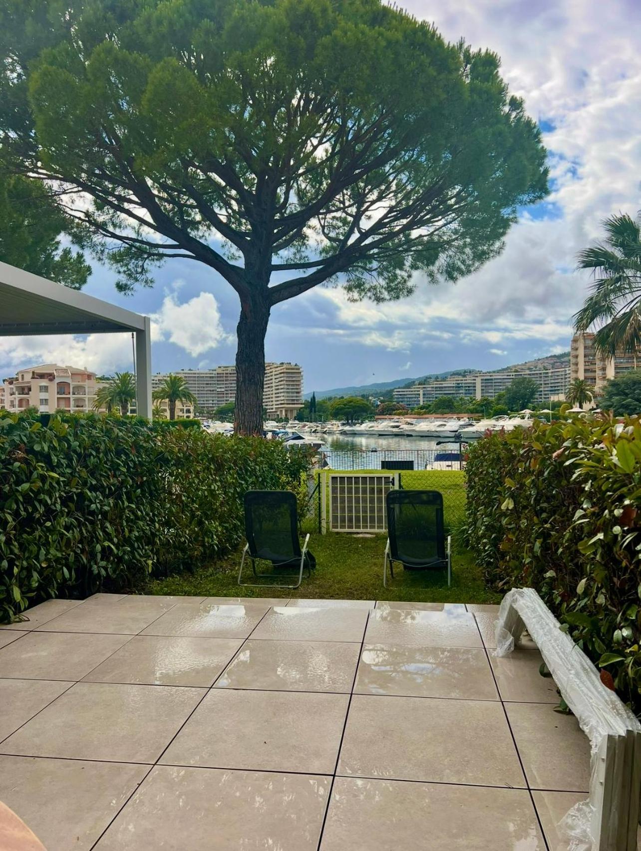Luxury 3 Piece Garden Apartment In Cannes Marina Mandelieu Exteriör bild